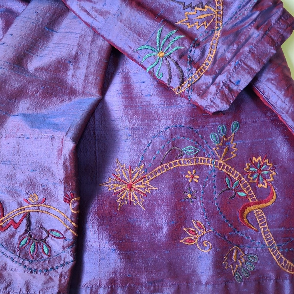 100% Raw Silk Iridescent Purple Embroidered Jacket Blazer Size S Coldwater Creek - Picture 8 of 9
